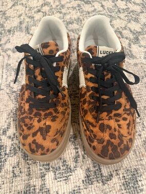 Lucky Step Leopard Platform Sneakers Sz 8